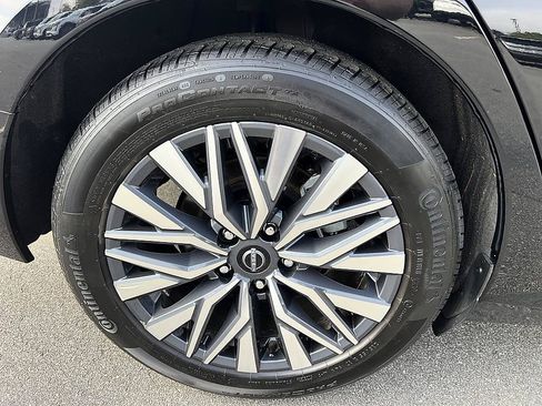 Certified 2025 Nissan Altima 2.5 SV FWD image 11