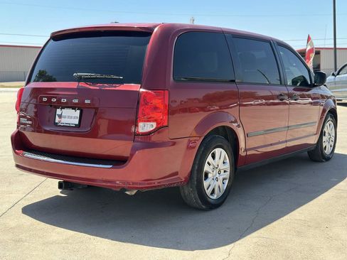 Used 2016 Dodge Grand Caravan American Value Package w/ UConnect Hands-Free Group FWD image 5