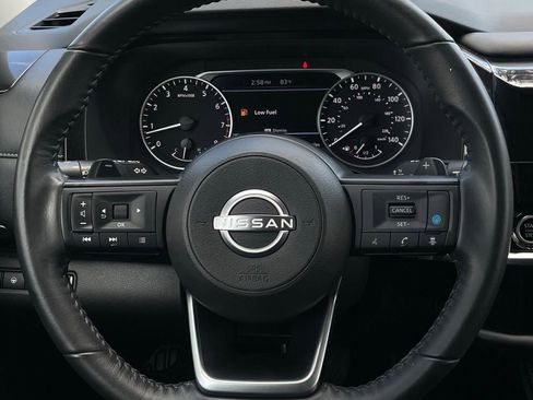 Used 2024 Nissan Pathfinder SV FWD image 13