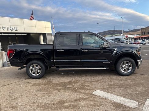 New 2025 Ford F150 XLT w/ Equipment Group 302A MID image 8