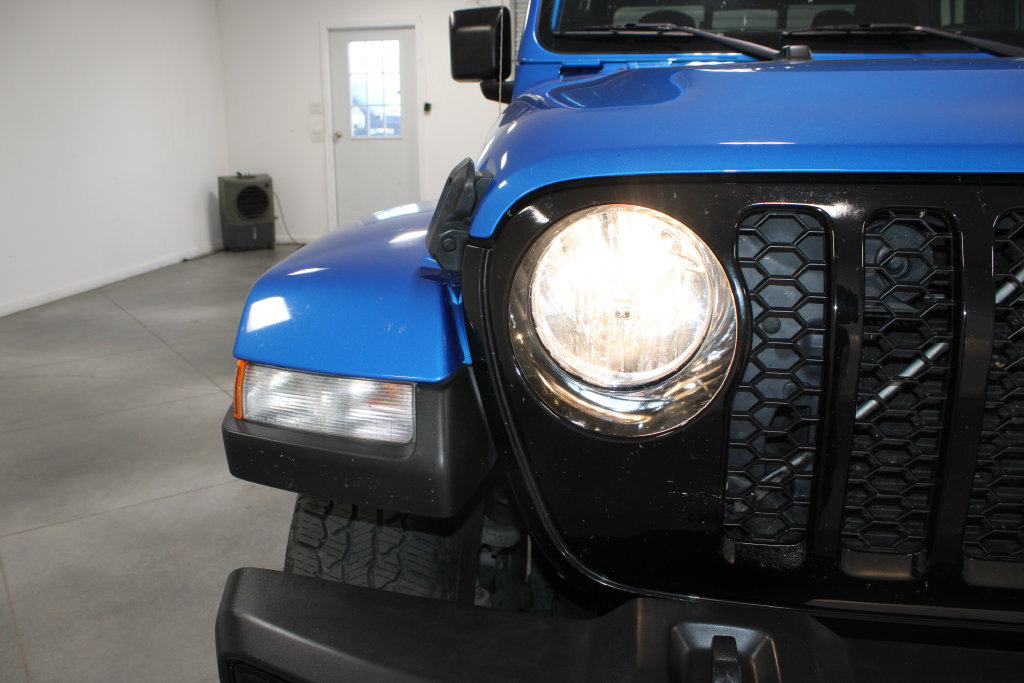 Used 2022 Jeep Gladiator Sport AWD/4WD image 12