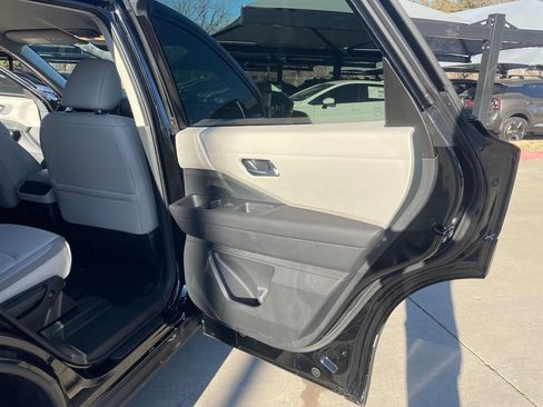New 2026 Nissan Pathfinder SL AWD/4WD image 31