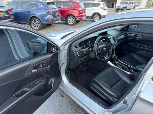 Used 2016 Honda Accord EX-L image 23
