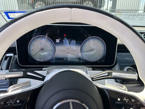 Used 2025 Mercedes-Benz Maybach S 580 4MATIC image 10