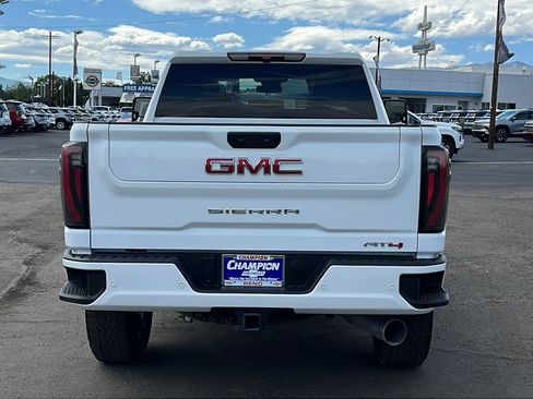 Certified 2025 GMC Sierra 2500 AT4 AWD/4WD image 6
