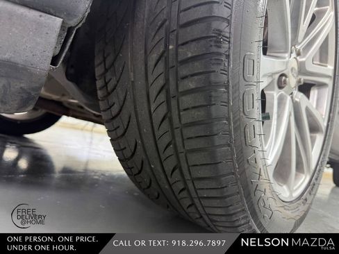 Used 2015 Ford Explorer Limited w/ Equipment Group 302A FWD image 10