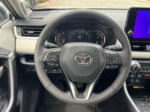 Certified 2023 Toyota RAV4 XLE Premium AWD/4WD image 20