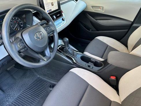 Certified 2025 Toyota Corolla LE image 11