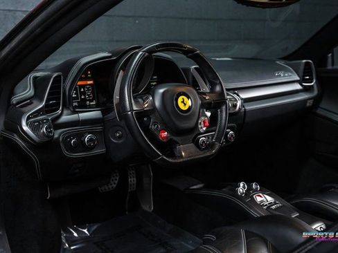 Used 2011 Ferrari 458 Italia Coupe image 4