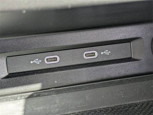 Used 2024 Volkswagen Tiguan S image 18