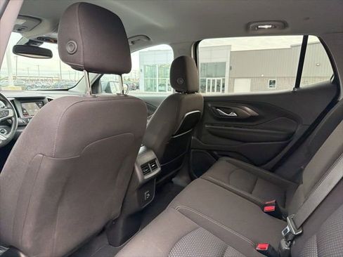 Used 2023 GMC Terrain SLE w/ Driver Convenience Package image 30