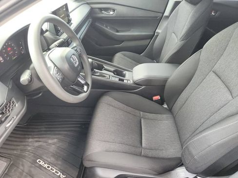 Used 2025 Honda Accord LX image 10