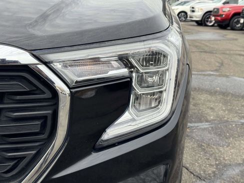 Used 2022 GMC Terrain SLE w/ Driver Convenience Package AWD/4WD image 7