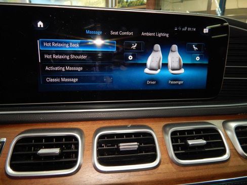 Used 2021 Mercedes-Benz GLS 580 4MATIC image 18