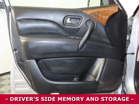 Used 2019 INFINITI QX80 Luxe image 5