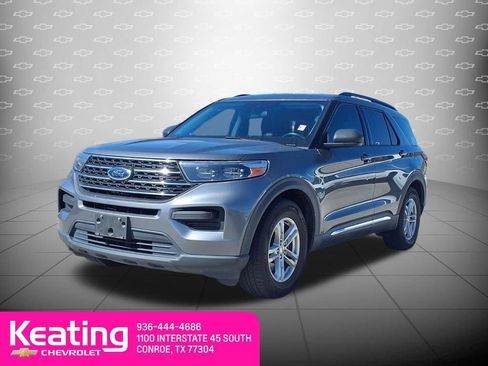 Used 2022 Ford Explorer XLT image 6