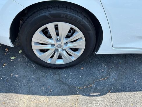 Used 2024 Nissan Sentra S FWD image 3
