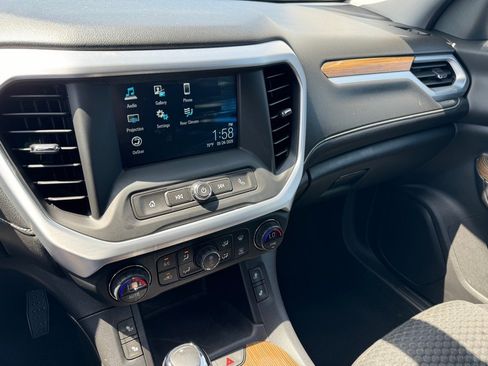 Used 2019 GMC Acadia SLE AWD/4WD image 11