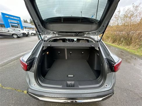 New 2026 Chevrolet Trax ACTIV w/ Sunroof Package image 24