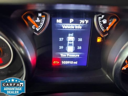 Used 2022 Jeep Gladiator Sport AWD/4WD image 2