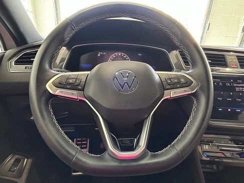 Used 2023 Volkswagen Tiguan SE R-Line AWD/4WD image 35