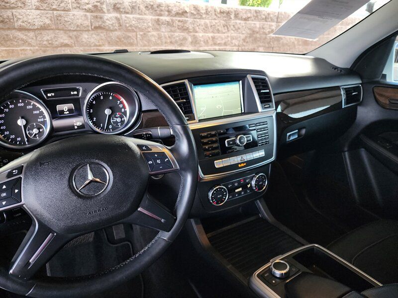 Used 2015 Mercedes-Benz ML 350 4MATIC w/ Premium 1 Package image 62