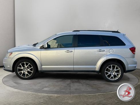 Used 2012 Dodge Journey SXT w/ Flexible Seating Group AWD/4WD image 4