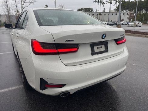 Used 2019 BMW 330i xDrive Sedan w/ Premium Package image 14
