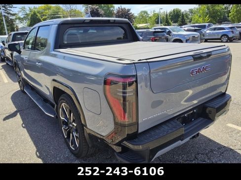 Used 2026 GMC Sierra EV Denali AWD/4WD image 5