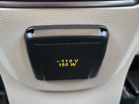 Used 2019 Ford Escape Titanium image 28