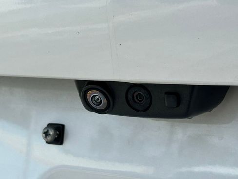 Used 2024 Cadillac Escalade ESV Sport Platinum w/ LPO, ONYX Package image 55