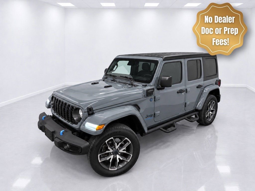 Used 2024 Jeep Wrangler Unlimited w/ Convenience Group AWD/4WD image 3