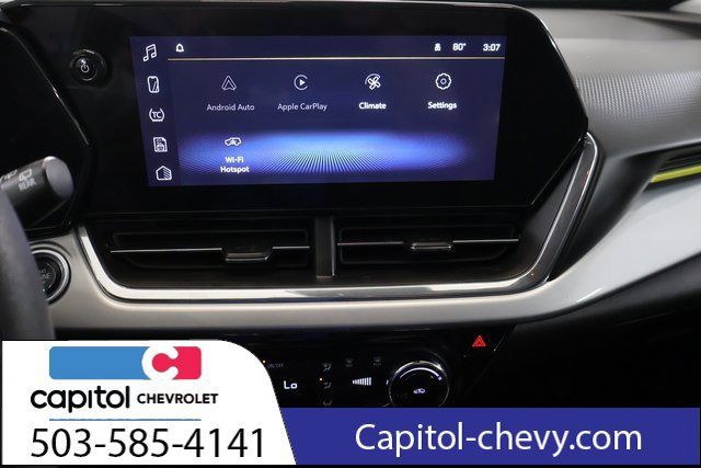 Used 2025 Chevrolet Trax LT FWD image 19