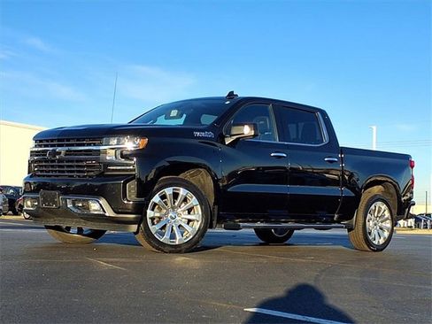 Used 2019 Chevrolet Silverado 1500 High Country w/ Technology Package image 2