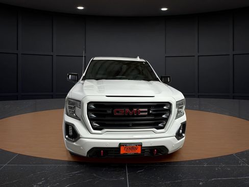 Used 2022 GMC Sierra 1500 AT4 w/ AT4 Premium Package AWD/4WD image 2