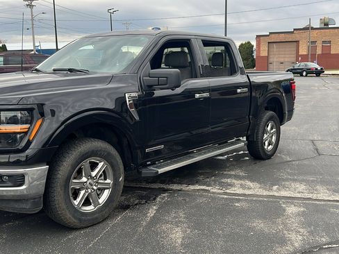 Used 2024 Ford F150 XLT w/ Mobile Office Package image 4
