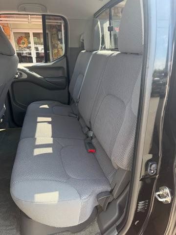Used 2017 Nissan Frontier SV AWD/4WD image 6
