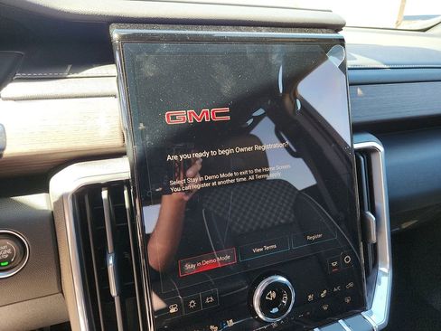 New 2026 GMC Acadia Denali w/ Super Cruise Package FWD image 24