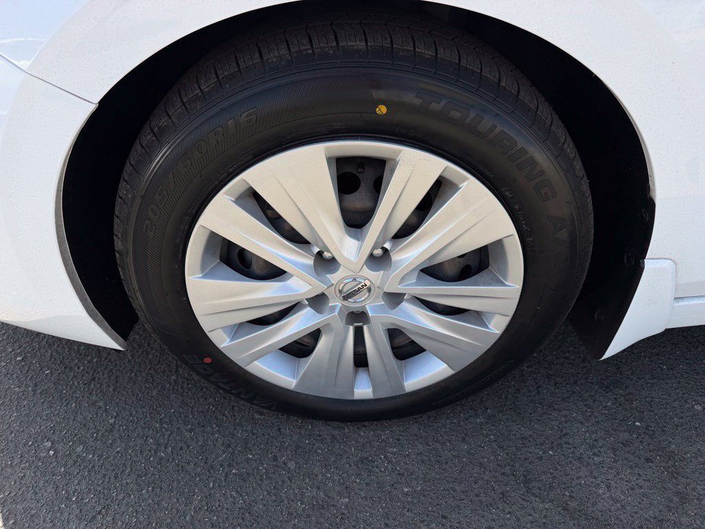 Used 2023 Nissan Sentra S FWD image 8
