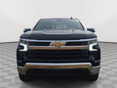 Used 2024 Chevrolet Silverado 1500 LT AWD/4WD image 2