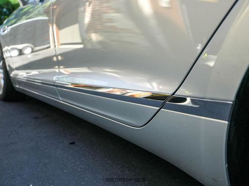 Used 2022 Bentley Flying Spur V8 image 61