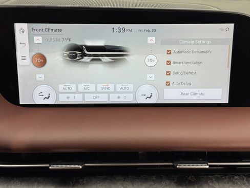 Used 2023 Genesis G90 3.5T image 32