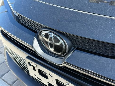 Used 2025 Toyota Corolla LE FWD image 8