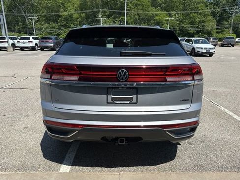 New 2025 Volkswagen Atlas Cross Sport SE image 6