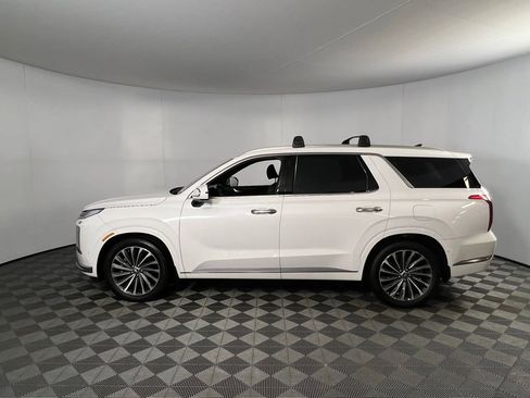 Used 2024 Hyundai Palisade Calligraphy image 11