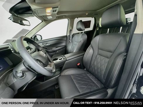 Certified 2026 Nissan Rogue Platinum w/ Platinum Premium Package AWD/4WD image 22