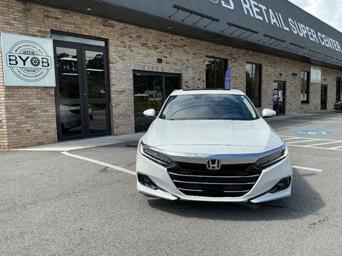 Used 2021 Honda Accord EX-L image 9