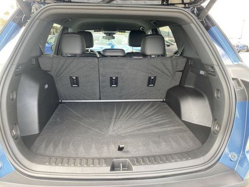 Used 2025 Chevrolet Equinox LT w/ Convenience Package II image 25