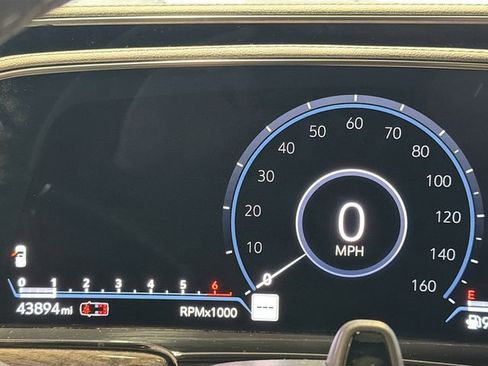 Certified 2023 Cadillac Escalade Premium Luxury image 10