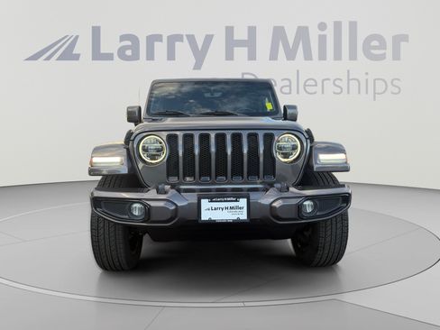 Used 2021 Jeep Wrangler Unlimited Sahara AWD/4WD image 8